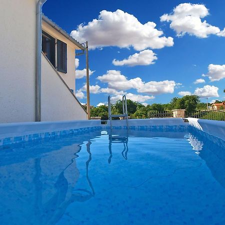 House Sandra 1430 Peresiji ภายนอก รูปภาพ
