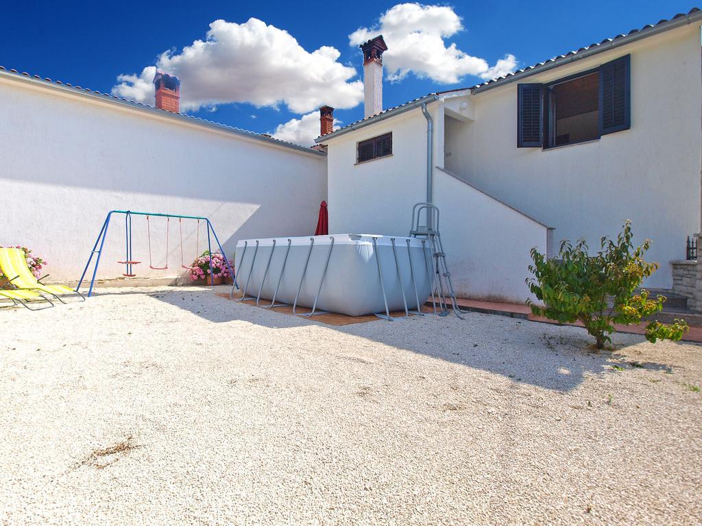 House Sandra 1430 Peresiji ภายนอก รูปภาพ