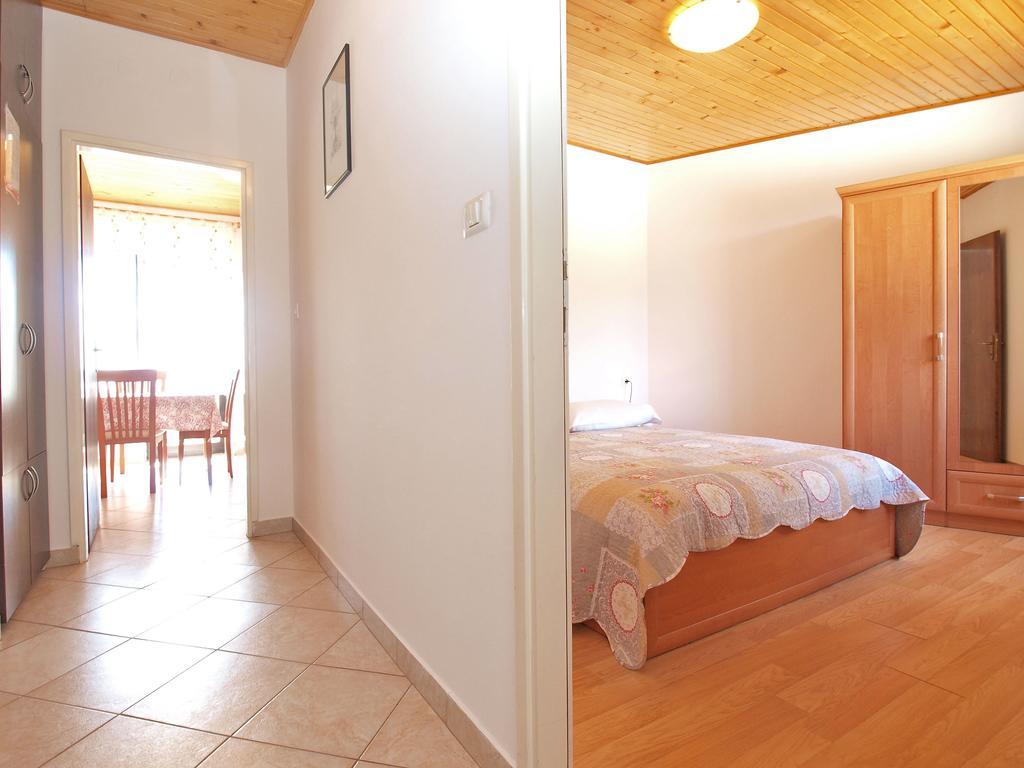 House Sandra 1430 Peresiji ภายนอก รูปภาพ