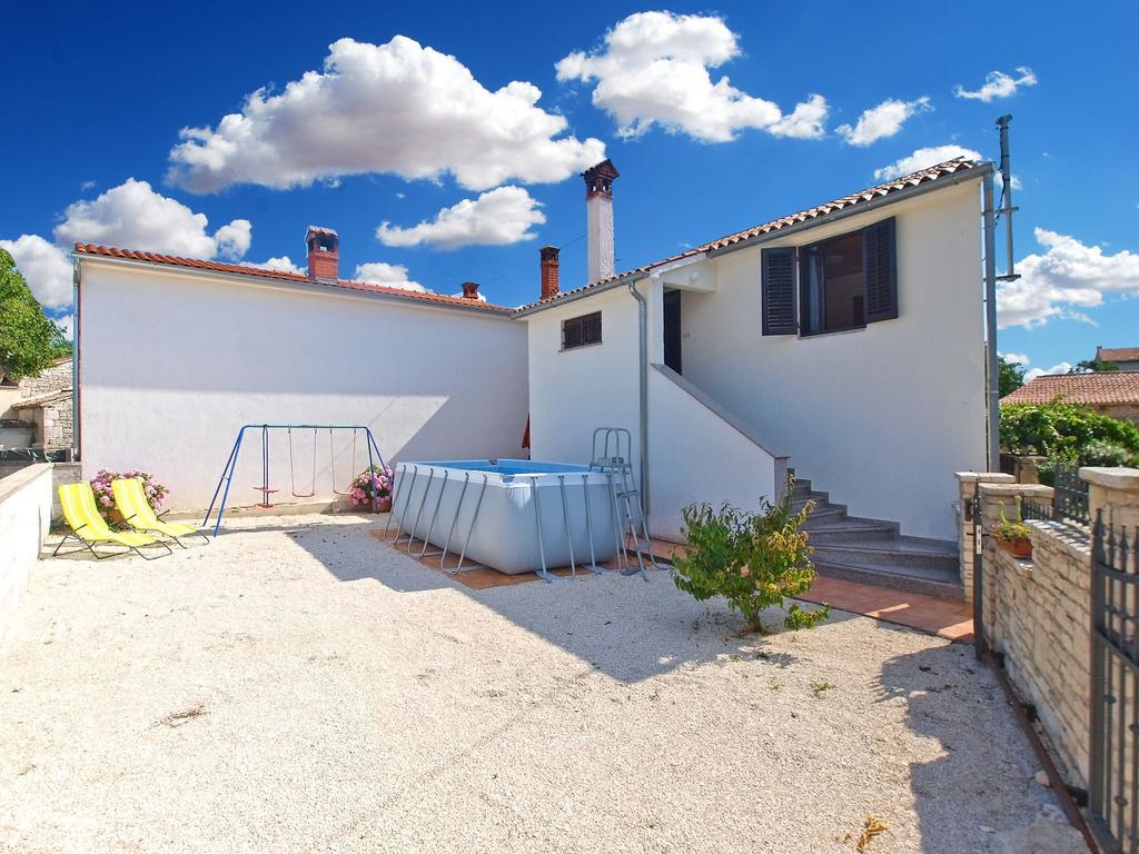 House Sandra 1430 Peresiji ภายนอก รูปภาพ