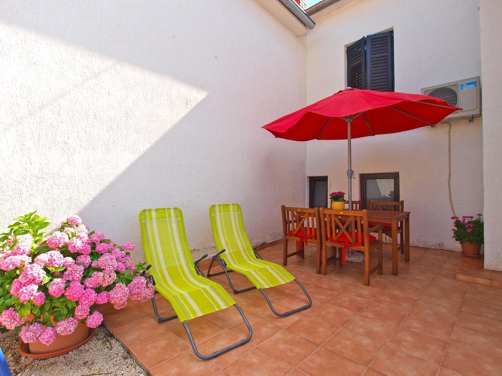 House Sandra 1430 Peresiji ภายนอก รูปภาพ